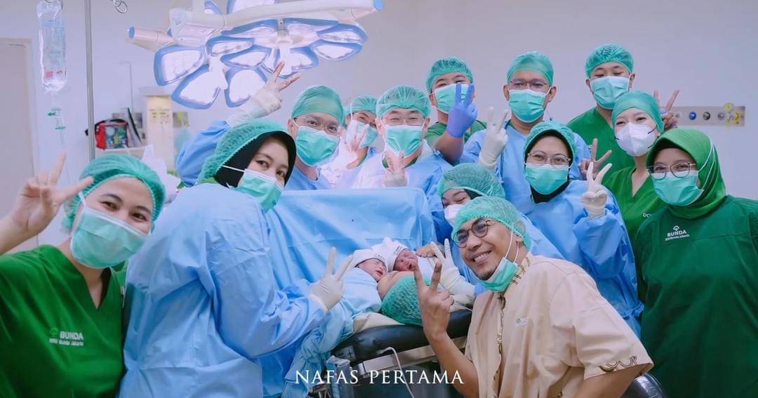 Instagram.com/nina_mpokalpa